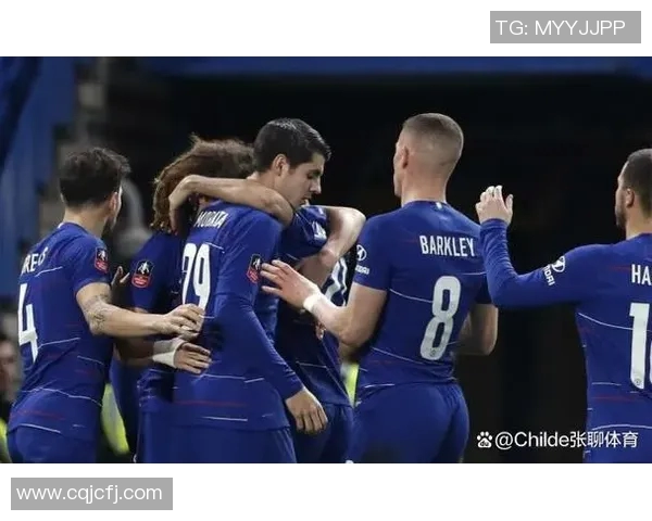 12位足球明星的精彩瞬间展现他们的激情与荣耀的照片合集